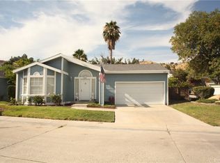 20101 Shadow Island Dr, Santa Clarita, CA 91351