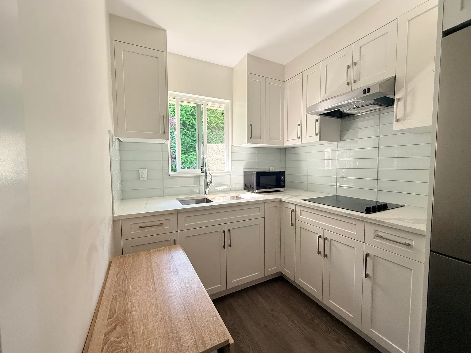 1 bed, 300 sqft, $1,080 — Photo 3