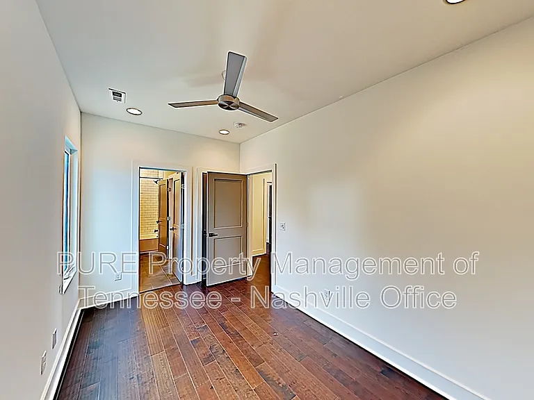 1905A 15th Ave N — Photo 11
