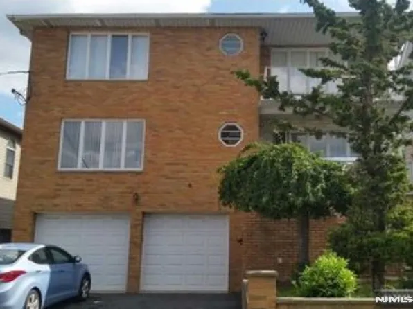15 E Brinkerhoff Ave #2, Palisades Park, NJ 07650