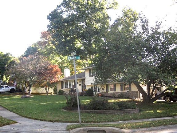 4th image of 1106 Graylyn Rd