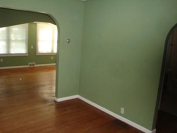 From middle to front room