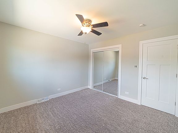 4th image of 396 Mackinaw Ave