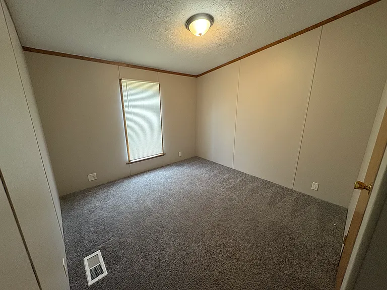 8395 Quill Dr — Photo 9