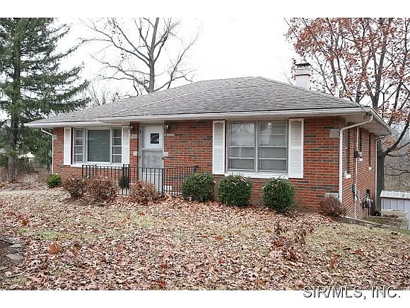 308 Dana Dr photo 1