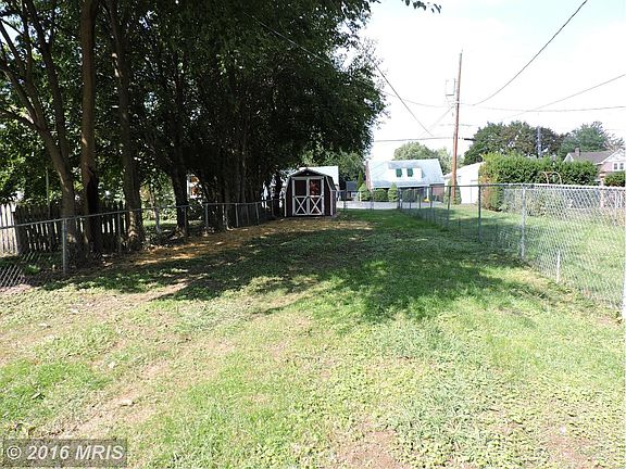 3rd image of 213 Westside Ave