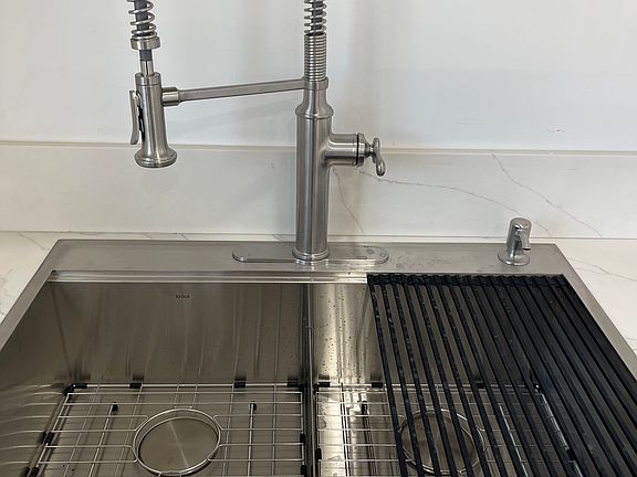 5th image of 6103 Southside Dr #1