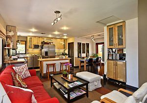 3rd image of 12537 Preston Way