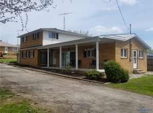 105 Bradley Ln, Marblehead, OH 43440