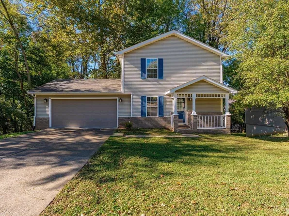 5899 Greensboro Dr, Newburgh, IN 47630