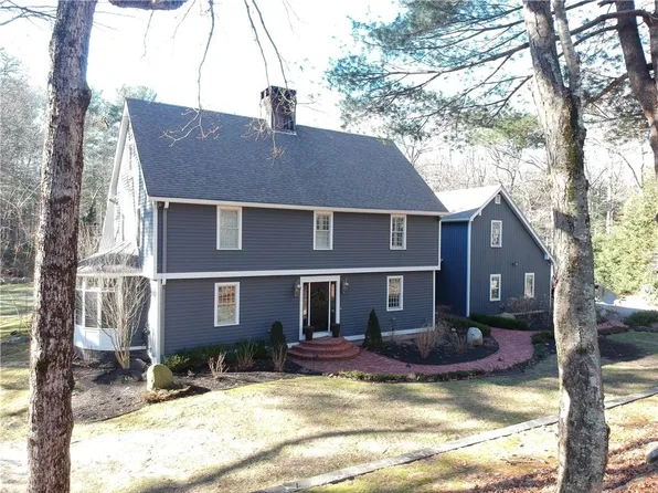 115 Woodbridge Dr, East Greenwich, RI 02818