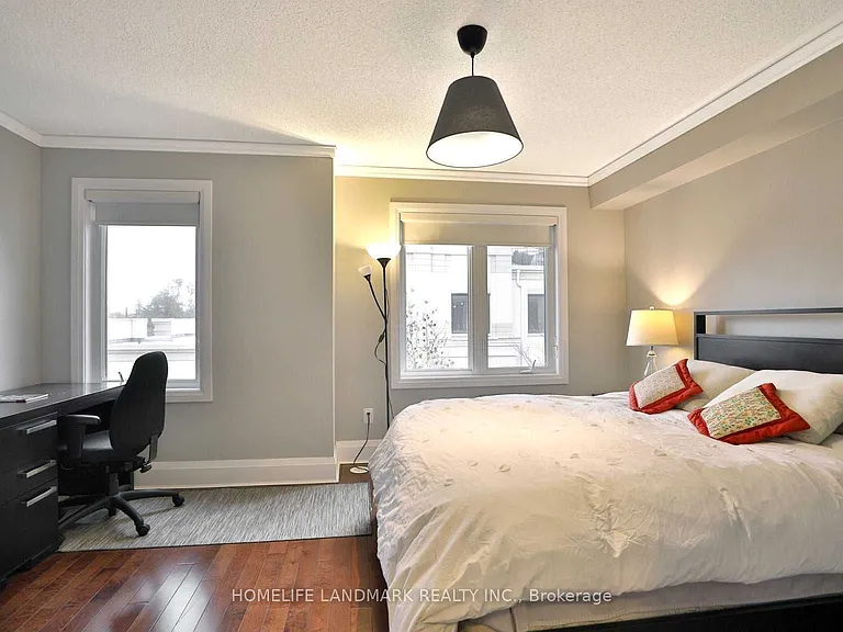 7 Oakburn Cres #15 — Photo 11