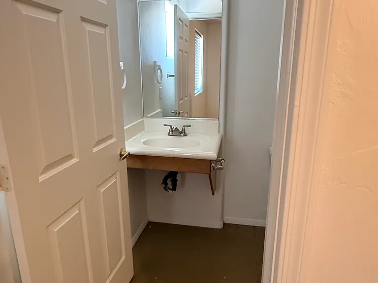 5636 E 26th St #3 — Photo 7