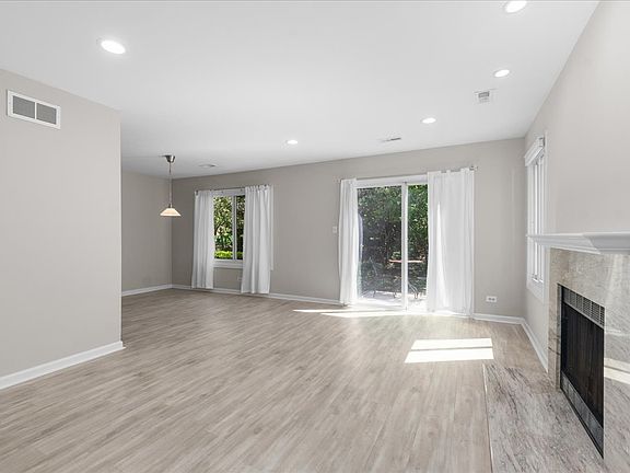 3rd image of 1312 Barclay Ln