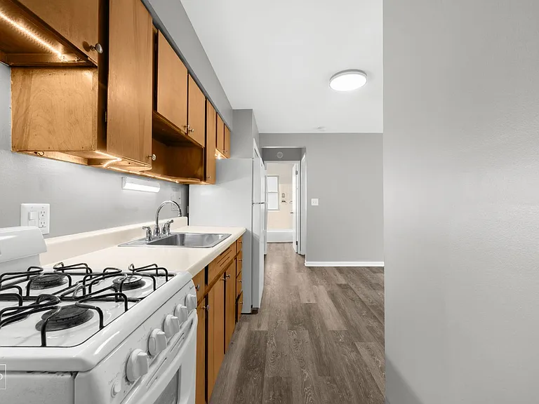 Welcome Home to 300 N Brockway Court — Photo 13
