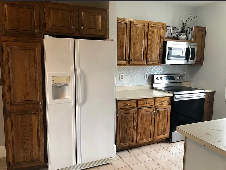 575 Dubuque St #1 — Photo 8