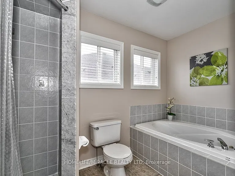 3 Ashdale Rd — Photo 10