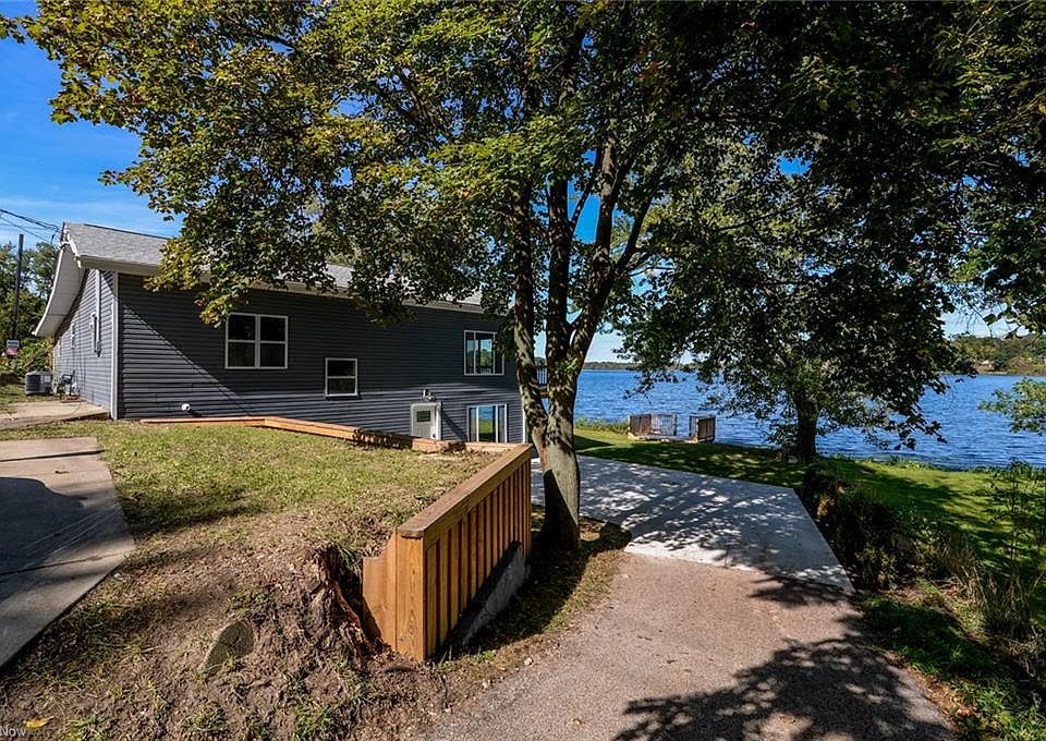 1st image of 807 Portage Lakes Dr