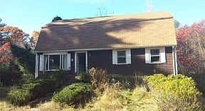 1st image of 12 Canterbury Ln