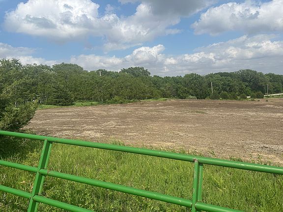 2nd image of 64693 235th St