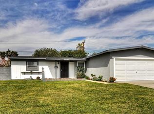 9701 Kennelly Ln, Anaheim, CA 92804