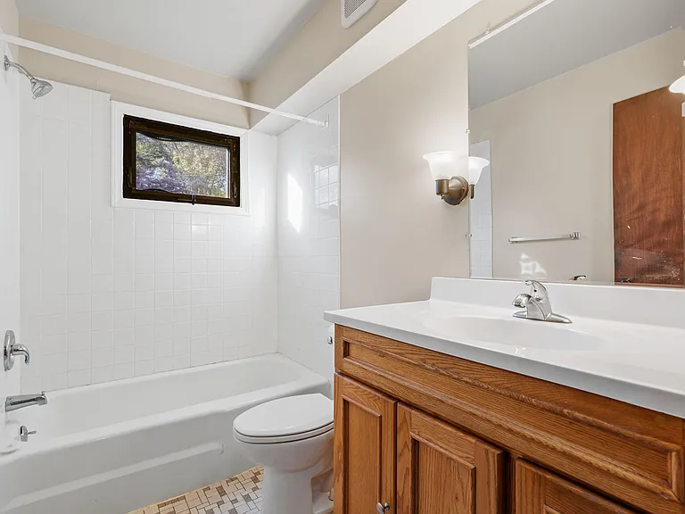 2166-4 bathroom