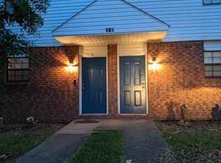 103 Club Ln, Conway, AR 72034