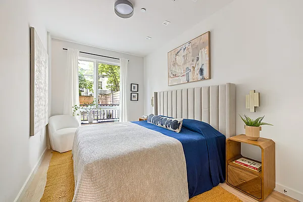 Sold by Compass | media 16