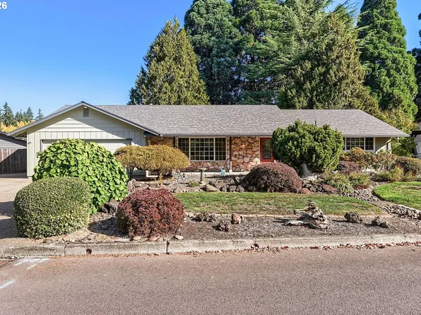 890 NE 6th Dr, Hillsboro, OR 97124
