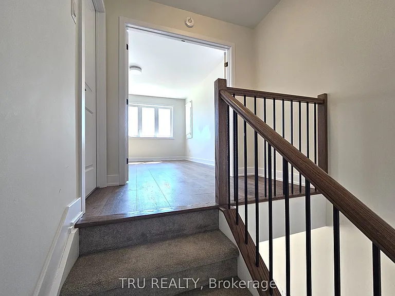 146 Wallace St — Photo 16
