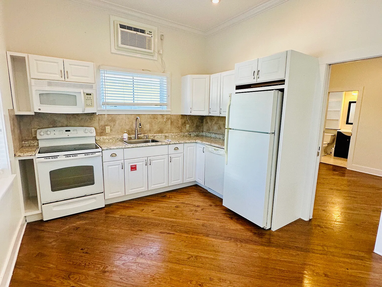 1210 South St — Photo 4