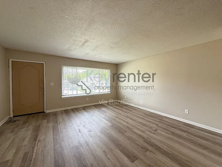 3973 Teakwood Dr — Photo 5