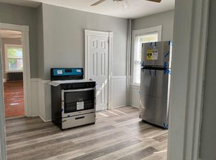 1545 Cranston St FLOOR 1, Cranston, RI 02920