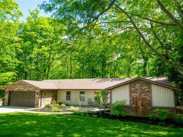 8951 Deep Forest Ln, Dayton, OH 45458