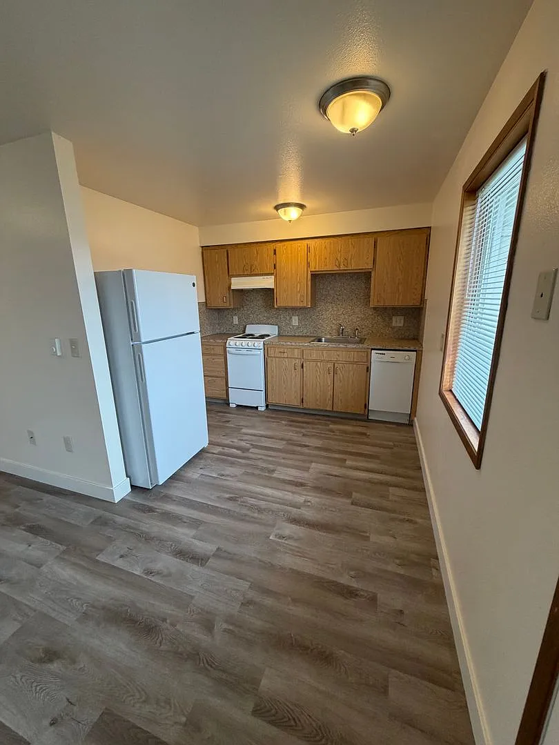 Kings Pointe — Photo 4