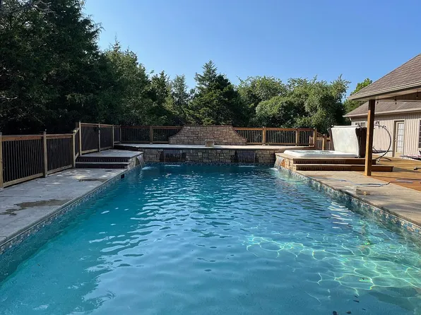 330 River Rock Rd, Ozark, MO 65721