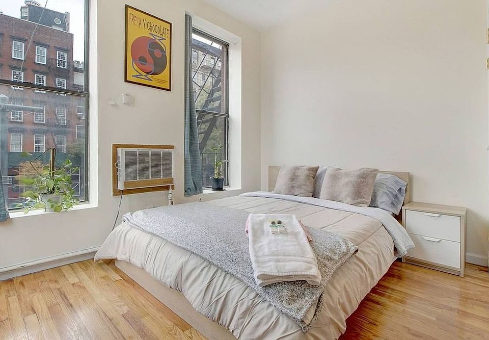 1st image of 76 E 1st St APT 1B