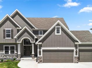 9728 N Laurel Ave, Kansas City, MO 64157