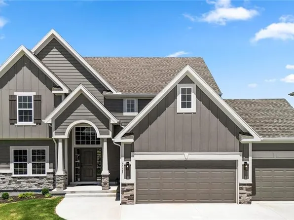 9728 N Laurel Ave, Kansas City, MO 64157