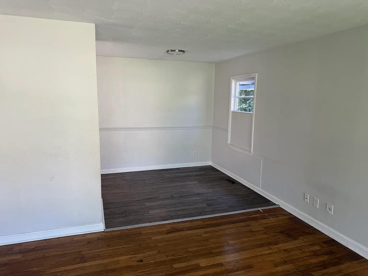 3 bed, 960 sqft, $1,400 — Photo 4