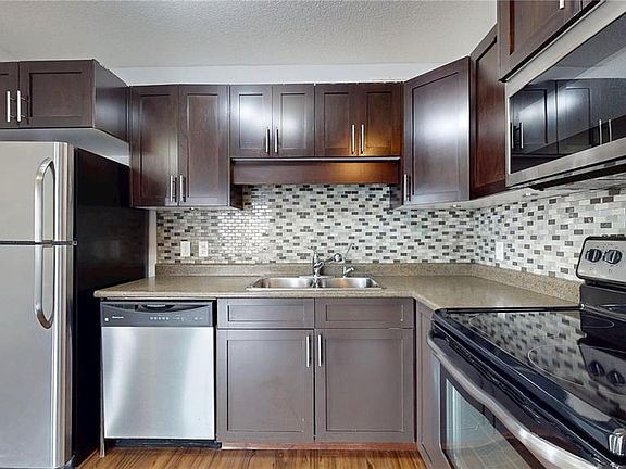 4th image of UNIT 108-5051 James Hill ROAD