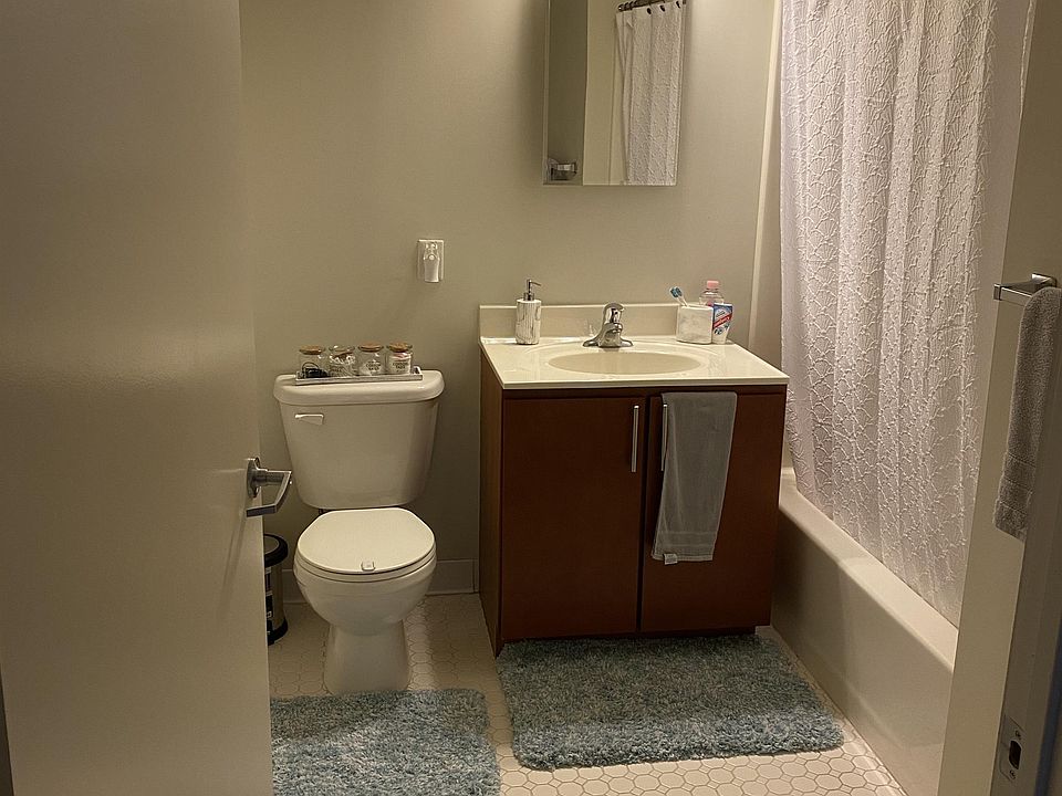 1st image of 129 N Washington Ave #10661912