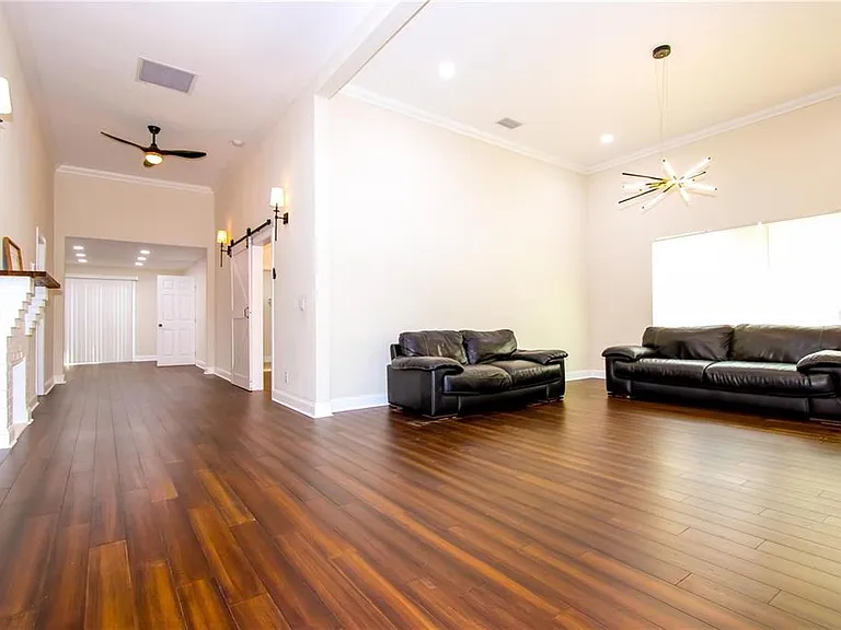 3710 De Soto Blvd — Photo 5