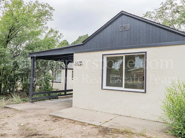 1412 Columbine Rd — Photo 3