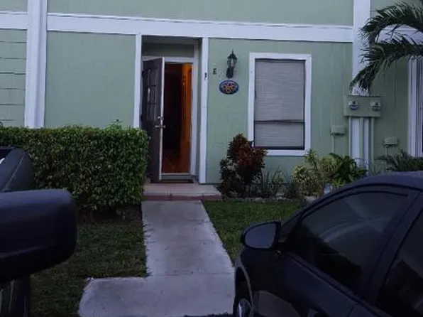 796 Hill Dr APT E, West Palm Beach, FL 33415