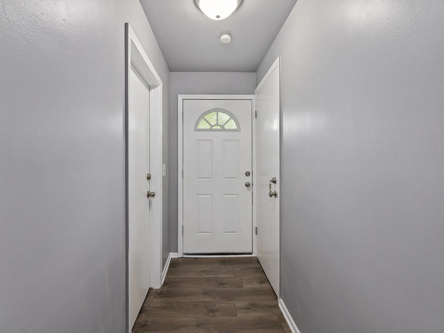 2 bed, 800 sqft, $1,195 — Photo 2