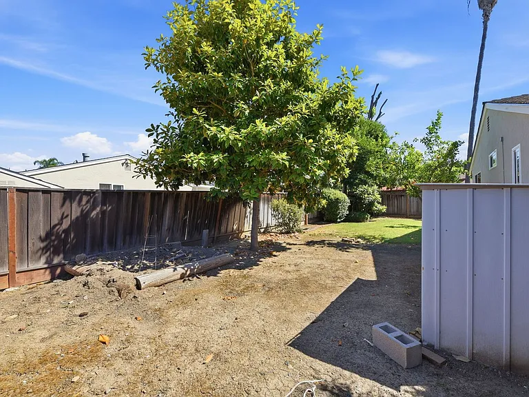 5880 Taormino Ave — Photo 39