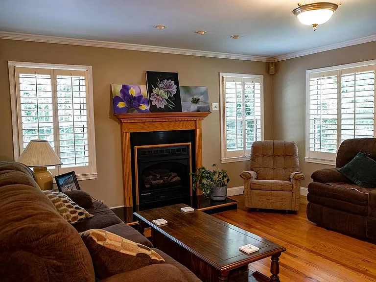 1830 Washington Ave — Photo 6