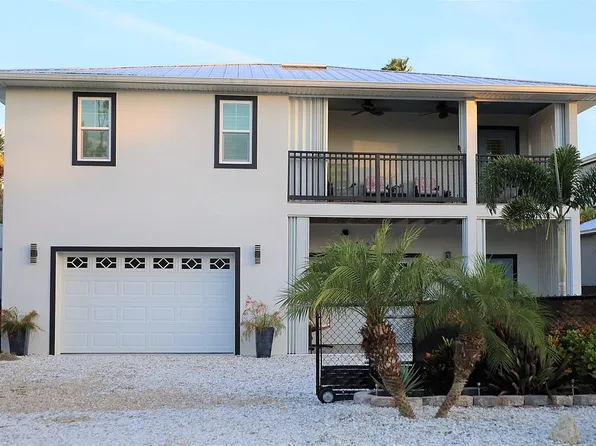 7263 Hibiscus Ave, Bokeelia, FL 33922