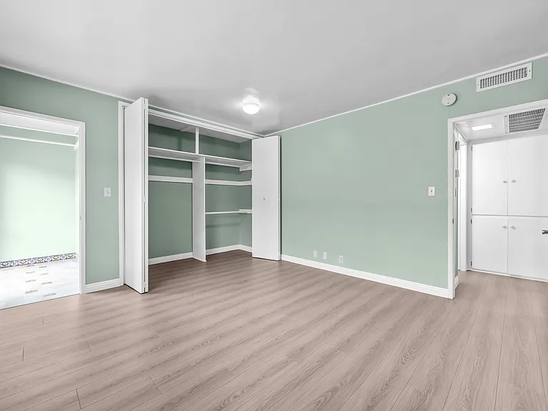 315 N Louise St #307 — Photo 21